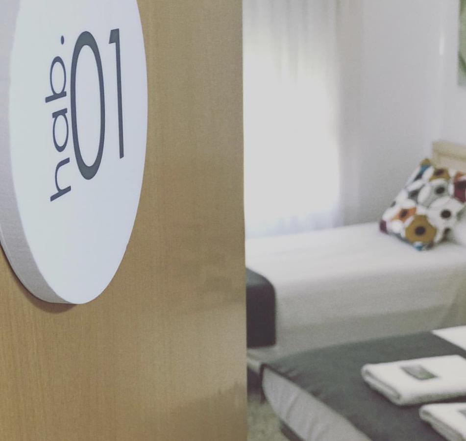 Hostal バダロナ エクステリア 写真